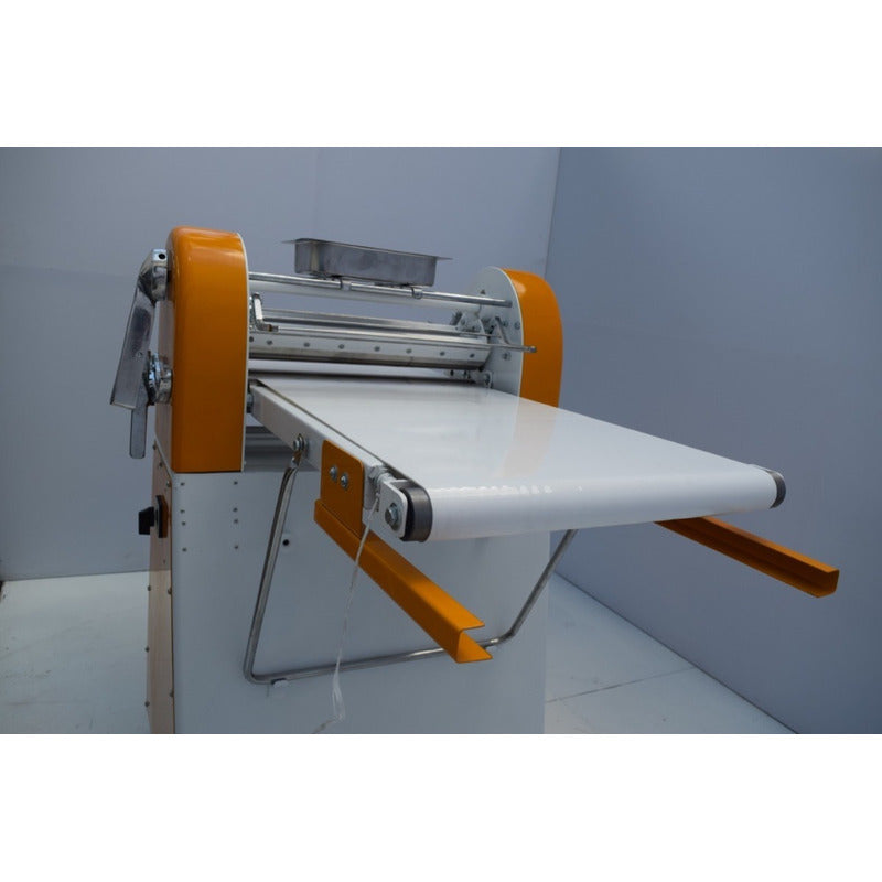 Laminadora De Masa Abatible Y Reversible 1.5m De Banda
