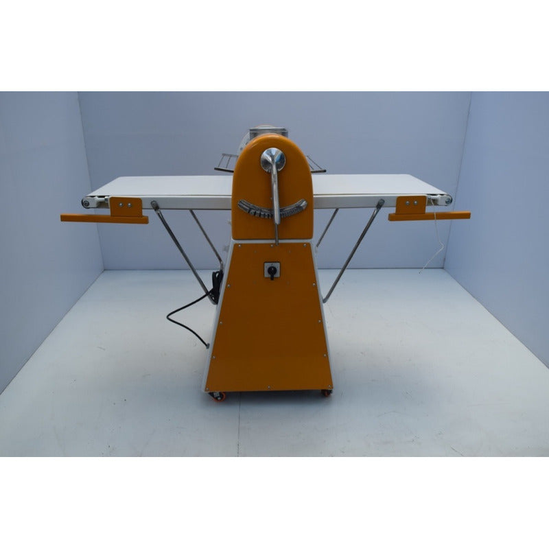 Laminadora De Masa Abatible Y Reversible 1.5m De Banda